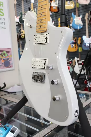 Fender - American Ultra II Meteora, Maple Fingerboard - Avalanche 2